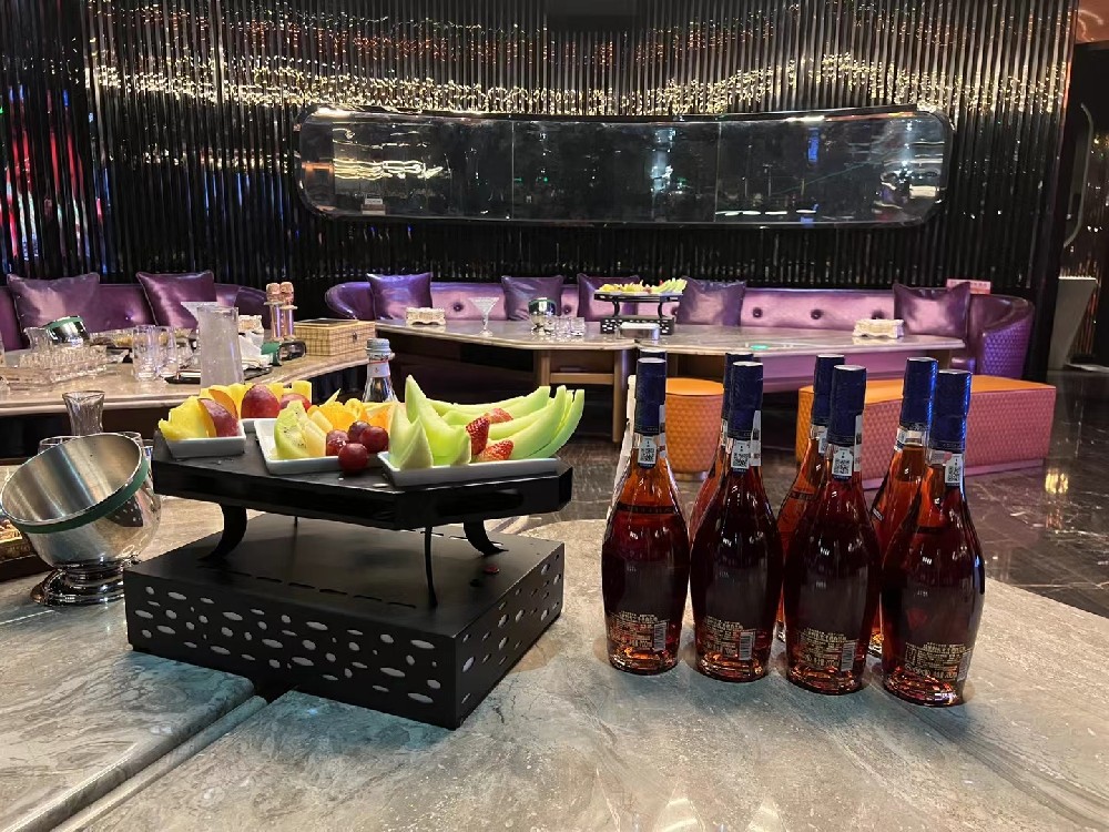 杭州曼哈顿商务派对KTV：预订专属包厢，开启高端商务社交新体验